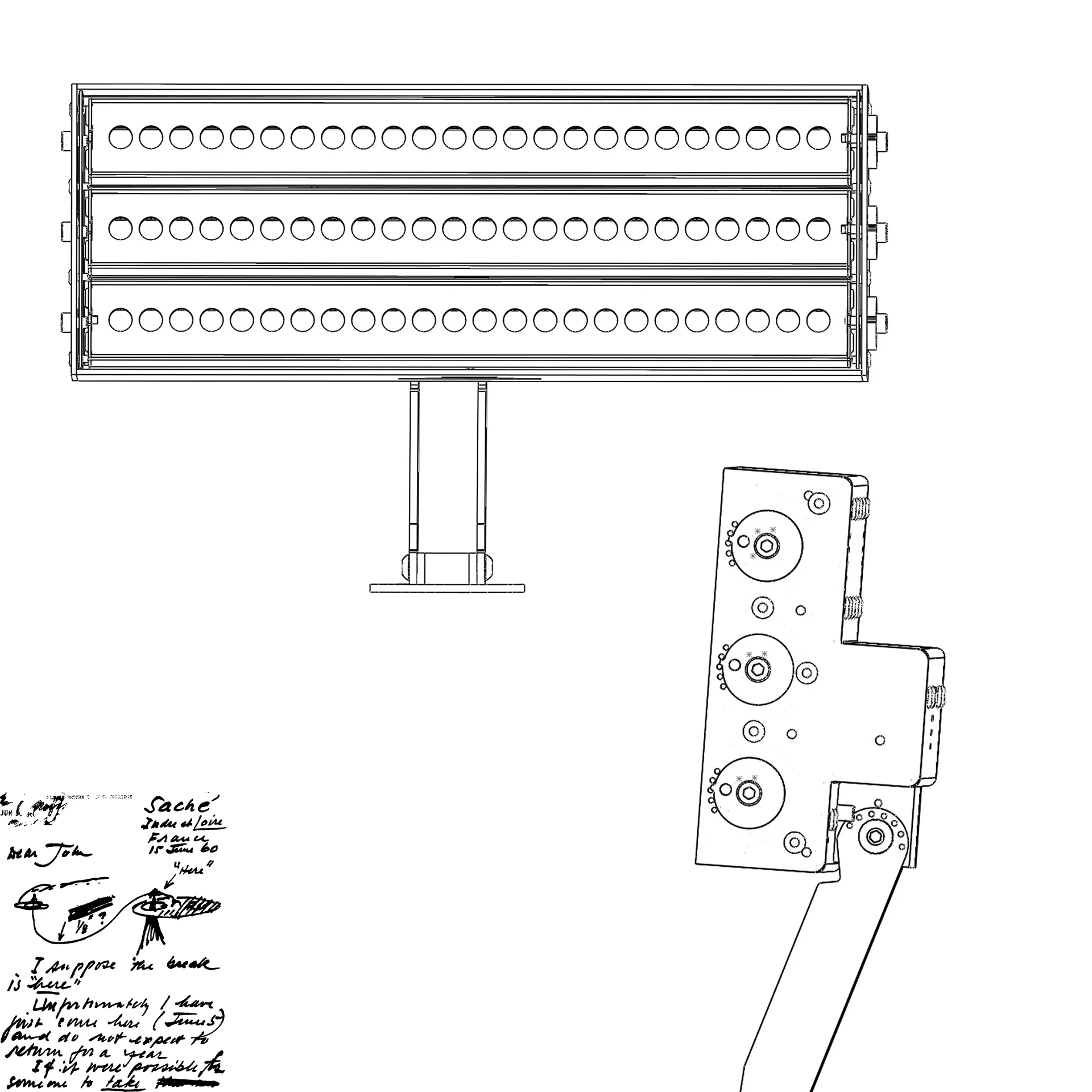 Disegno tecnico del proiettore su staffa, affiancato agli schizzi di progetto a mano libera